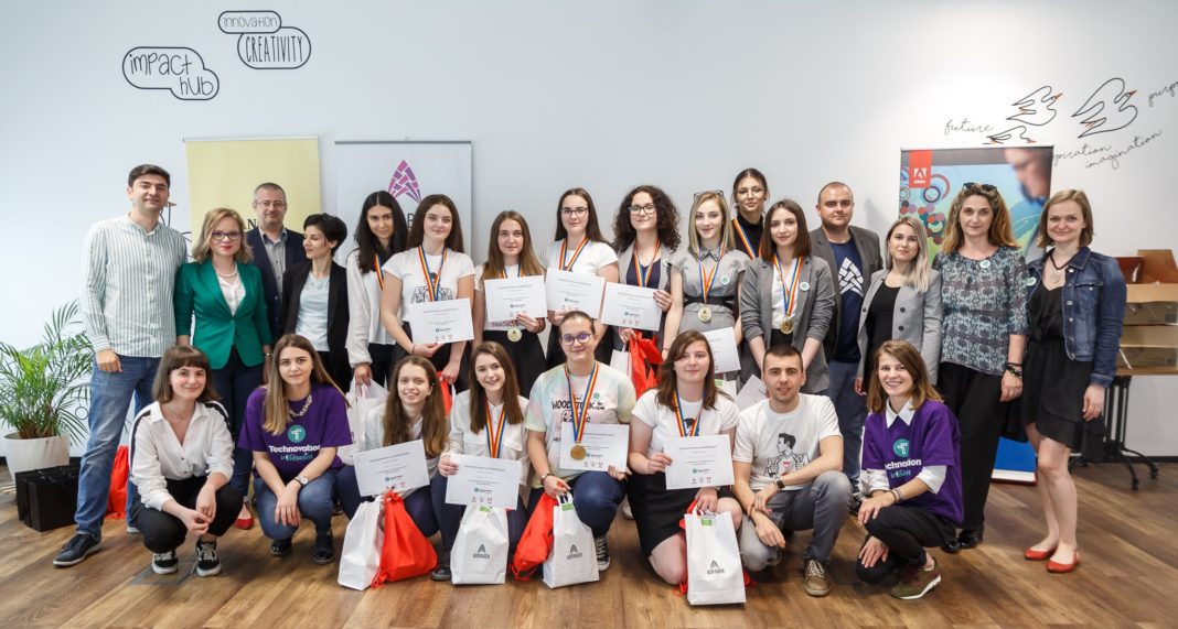 Technovation Girls: O echipă din România câștigă titlul de cea mai bună aplicație europeană Technovation Girls