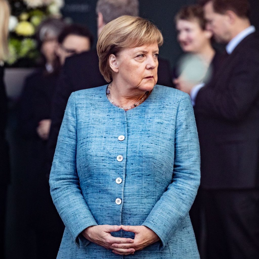 Angela Merkel, imunizată cu prima doză de vaccin AstraZeneca