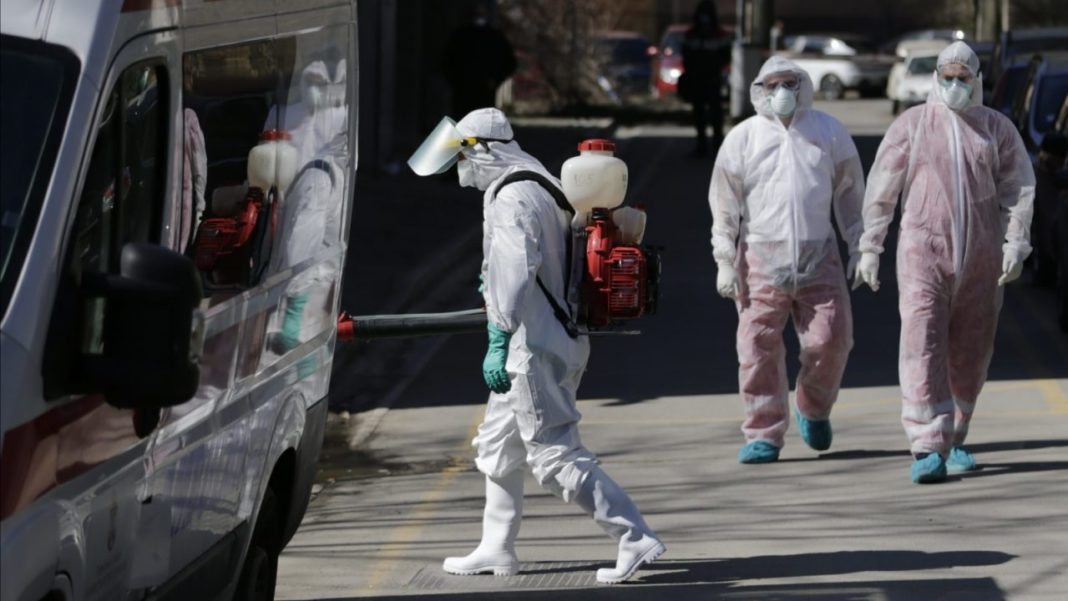 Coronavirus Serbia: Gestionarea pandemiei de către guvern, contestată de sute de medici