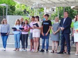 Elevii cu medii de 10 la Evaluare Naţională şi Bacalaureat vor fi premiați de primarul Gutău
