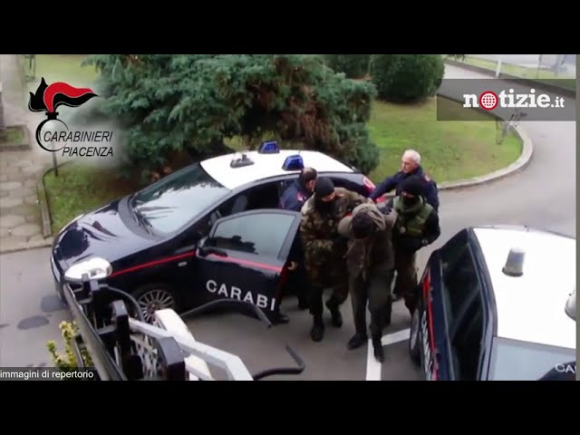 Jandarmi italieni, acuzați de tortură, trafic de droguri și mită