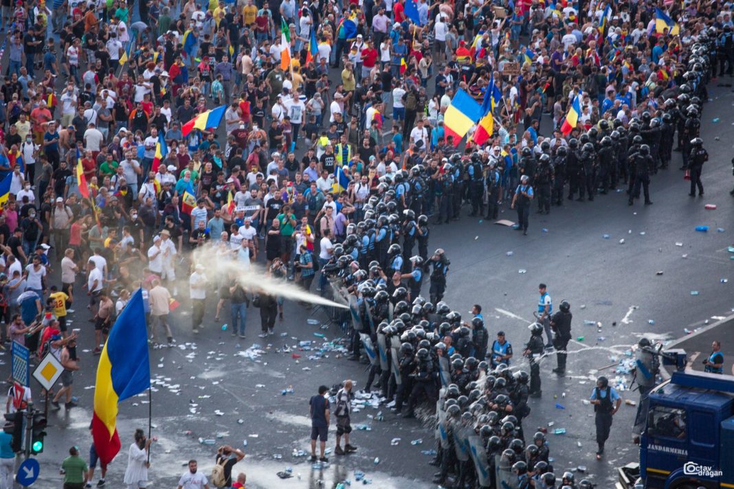 Tribunalul Bucureşti dezbate vineri cererea DIICOT de redeschidere a anchetei împotriva şefilor Jandarmeriei în dosarul „10 august”