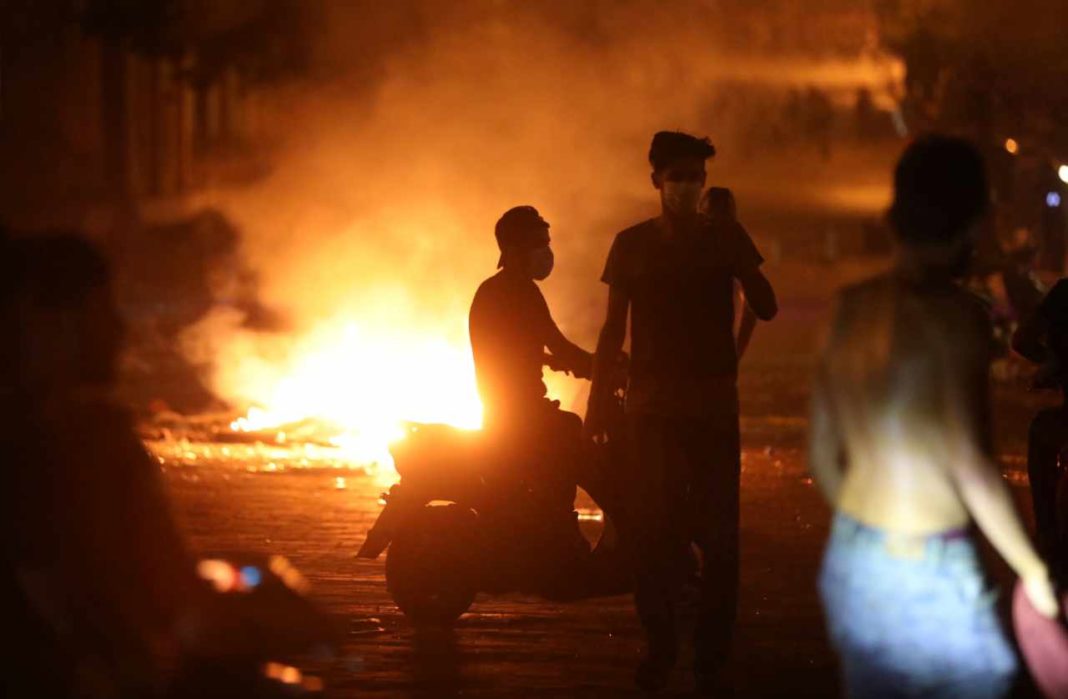 Forţele de ordine libaneze au folosit gaze lacrimogene pentru a dispersa zeci de manifestanţi care protestau după explozia masivă mortală