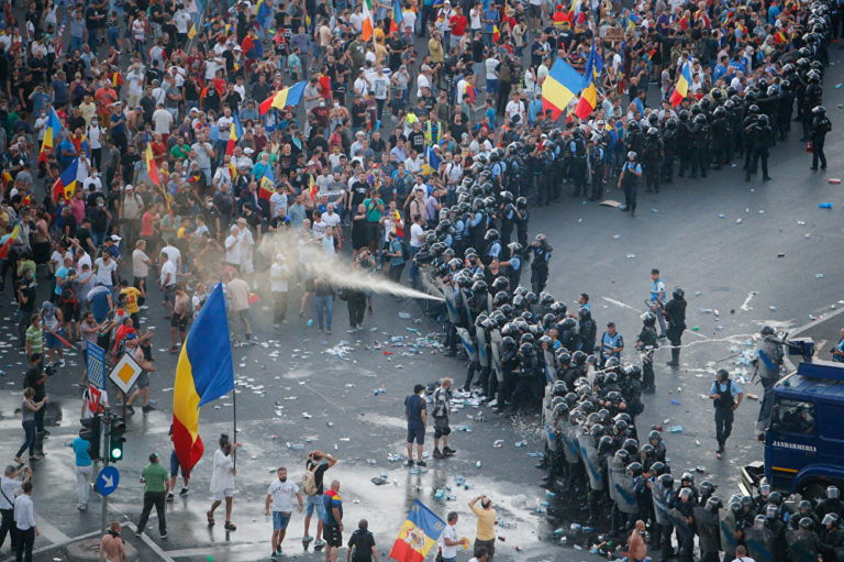 Curtea de Apel București a admis solicitarea șefilor Jandarmeriei ca dosarul 10 august să fie trimis spre judecare Tribunalului București