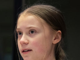 Activista pentru mediu Greta Thunberg revine la şcoală după o pauză de un an