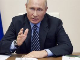 Putin anunţă că Rusia a înregistrat primul vaccin anti-COVID-19 din lume