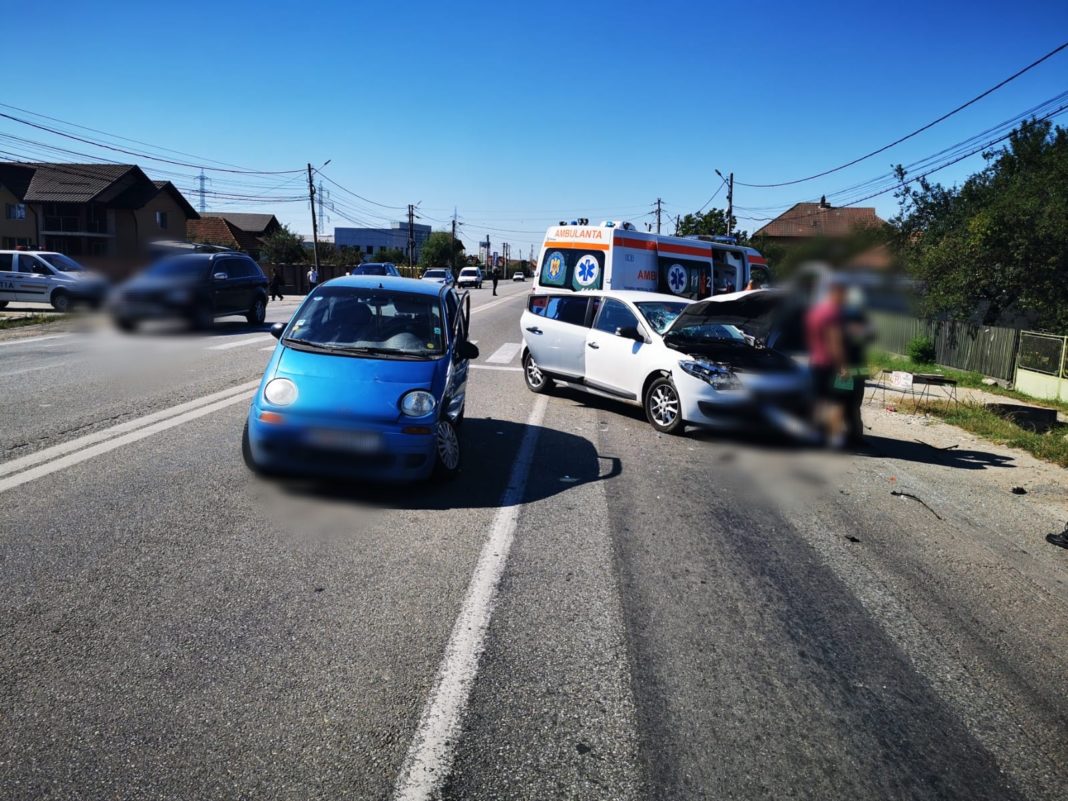 Circulația pe sensul Râmnicu Vâlcea - Drăgășani, blocată în urma unui accident