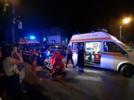 Trei tineri au ajuns la spital în urma accidentului de aseară