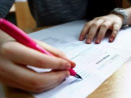 Absolvenţii susţin azi proba scrisă la Limba Română a examenului de Bacalaureat
