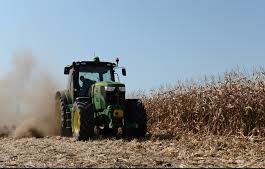 Peste 34.000 de fermieri români vor primi ajutoare de la stat în urma secetei