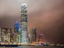 SUA suspendă acordurile cu Hong Kong