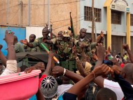 Rebeliunea militară din Mali: Soldații promit formarea unui guvern civil care să organizeze alegeri
