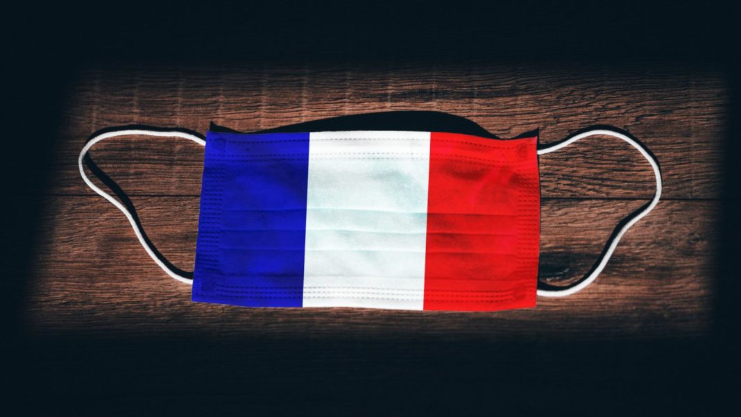 Purtarea măştii a devenit obligatorie la Nisa