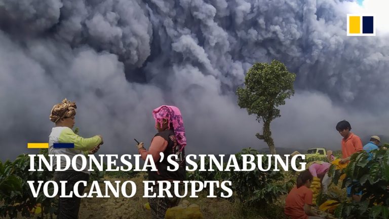 Vulcanul Sinabung din Indonezia a erupt din nou
