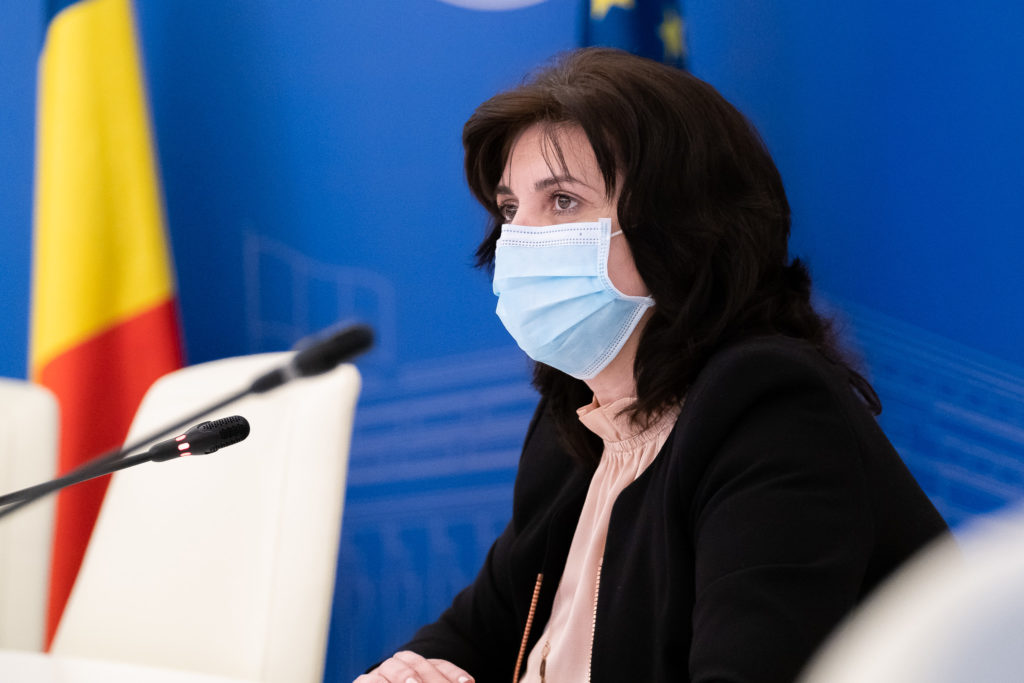 Ministrul Educației: Trebuie să ne pregătim pentru a preda online atâta timp cât e necesar