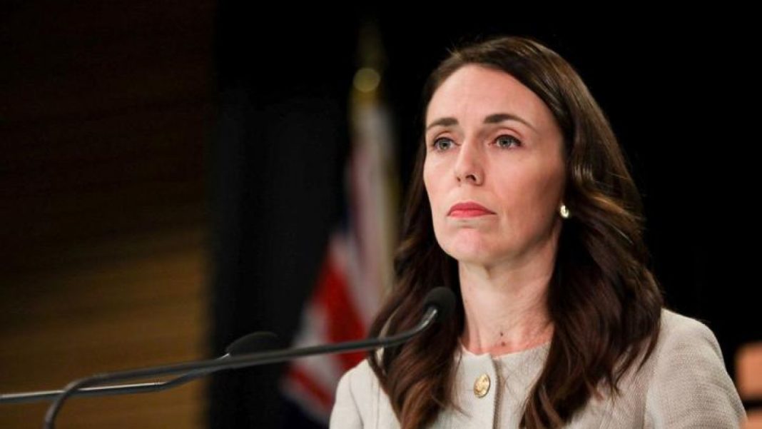 Alegerile din Noua Zeelandă, amânate din cauza valului de cazuri noi de COVID
