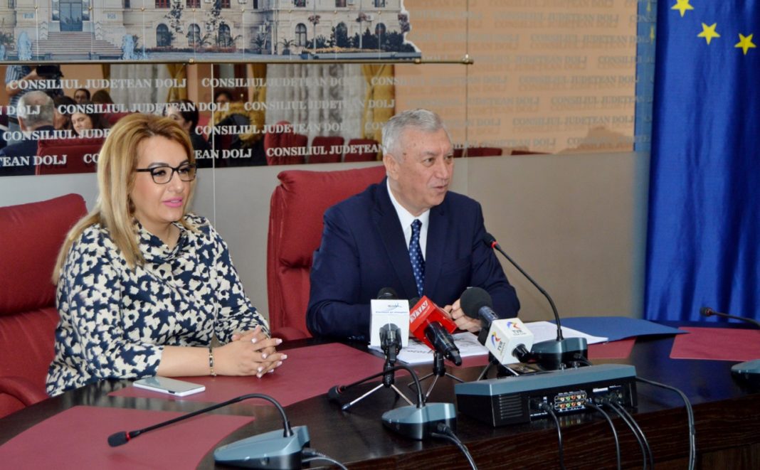 Oana Bică, vicepreşedinte CJ Dolj, a rămas la cârma instituţiei în această săptămână