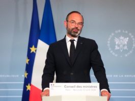 Epidemia evoluează nefavorabil în Franţa, avertizează premierul francez