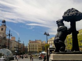 Puerta del Sol, kilometrul 0 al Madridului, a devenit zonă pietonală