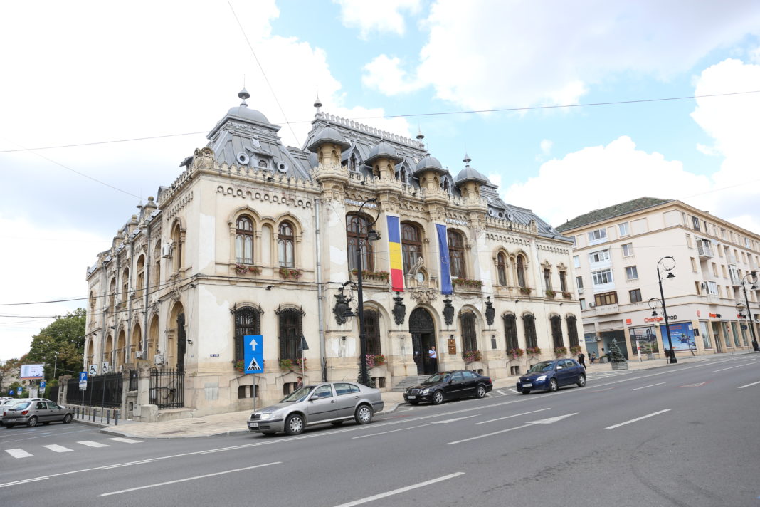 Pentru funcţia de primar al municipiului Craiova s-au înscris în cursă 11 persoane