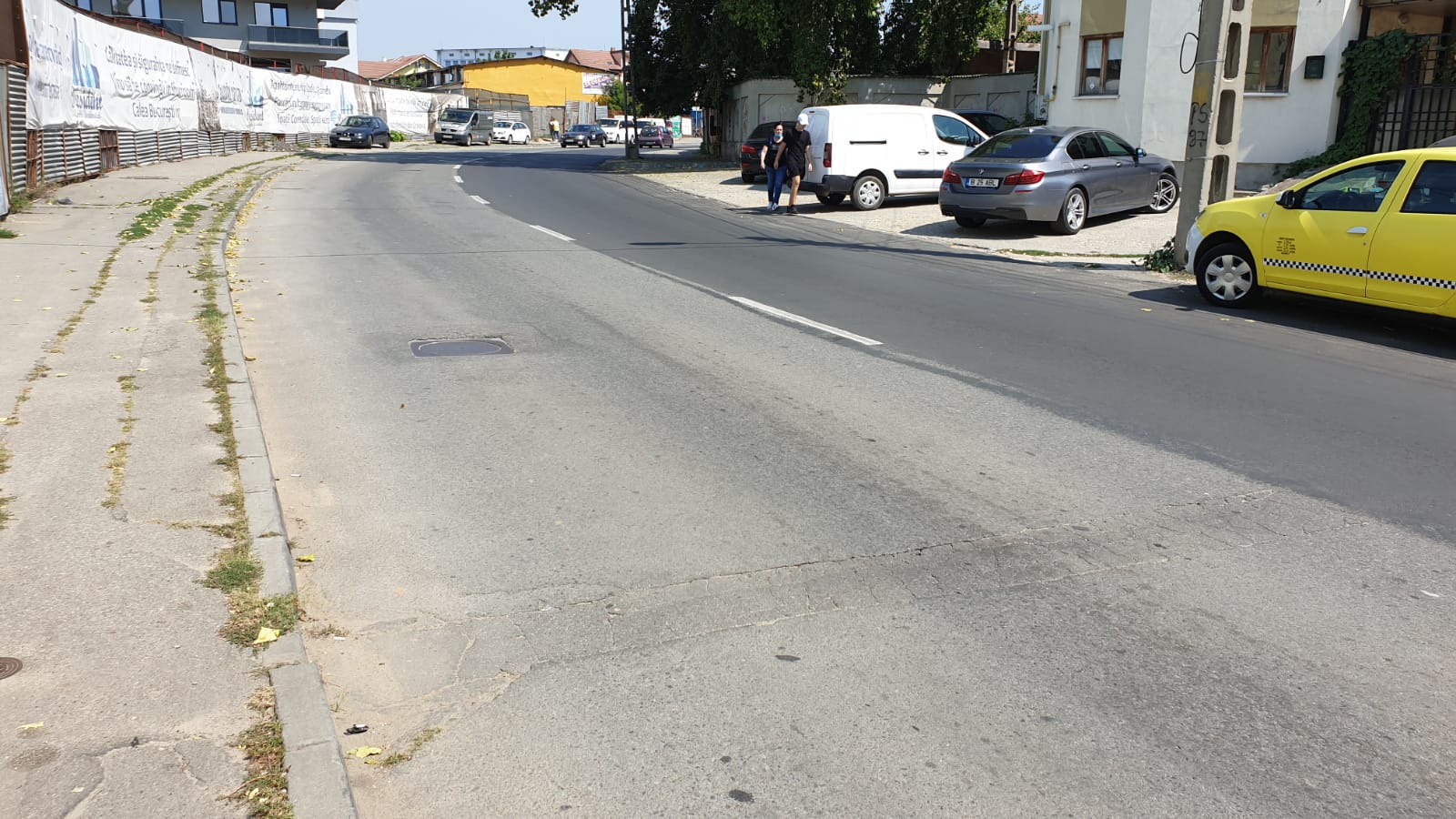 Porţiunea din strada Sărarilor care a fost asfaltată