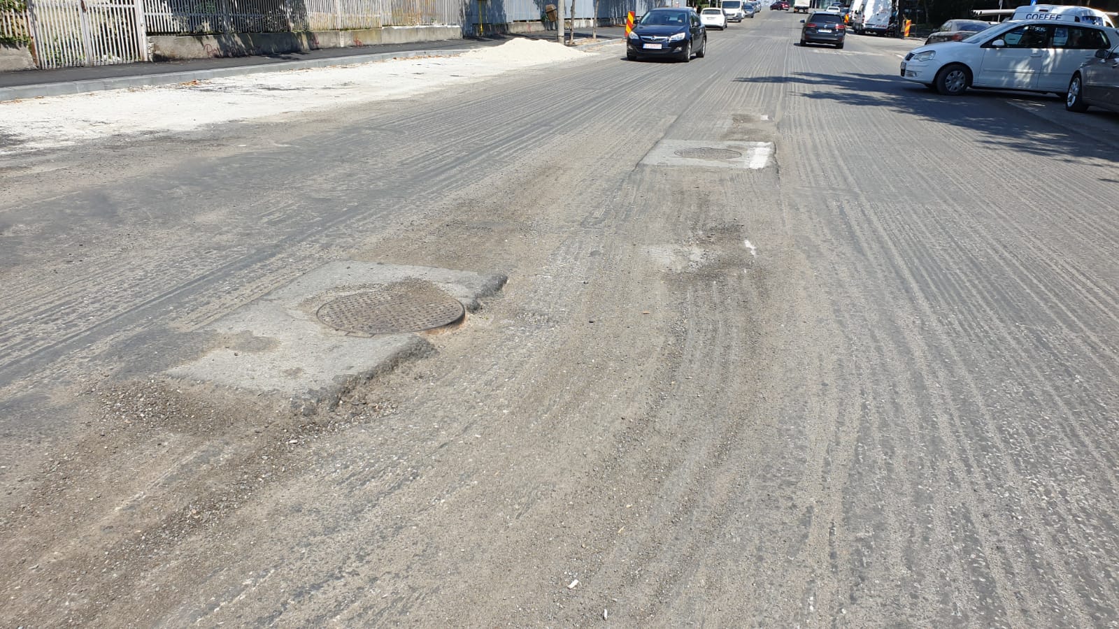 Strada Traian Lalescu, decopertată de aproape o lună