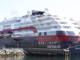 40 de persoane aflate pe un vas de croazieră norvegian, confirmate cu COVID-19