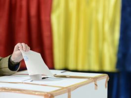 Partidele, alianţele care participă la alegeri şi nu au reprezentanţi în biroul electoral pot avea un delegat în secţie