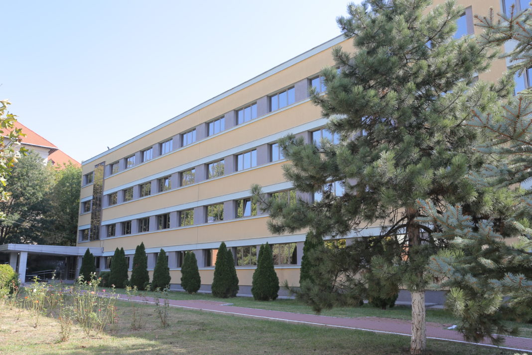 Covid 19 reduce numărul locurilor în căminele studenţeşti din Craiova
