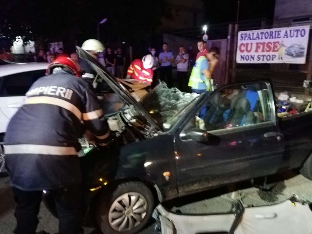 Galerie foto: O femeie a ajuns la spital în urma unui accident, la Slatina