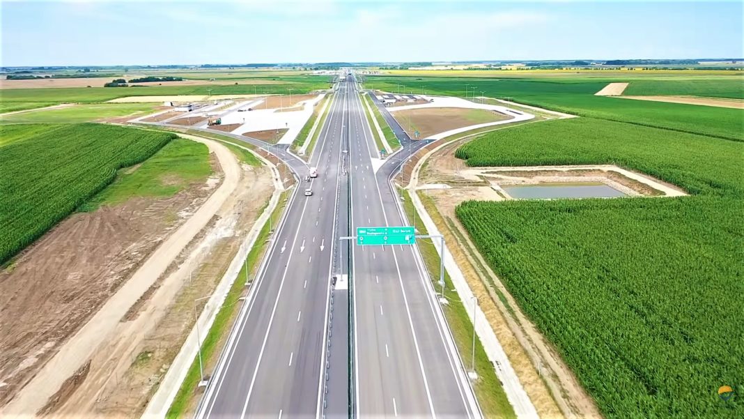 Tronsonul de autostradă dintre Biharia şi Borş a fost deschis circulaţiei