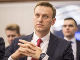 Apropiații lui Aleksei Navalnîi spun că au găsit Noviciok într-o sticlă de apă din hotel