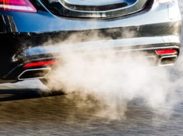Comisia Europeană va propune limite mult mai ambiţioase pentru emisiile automobilelor