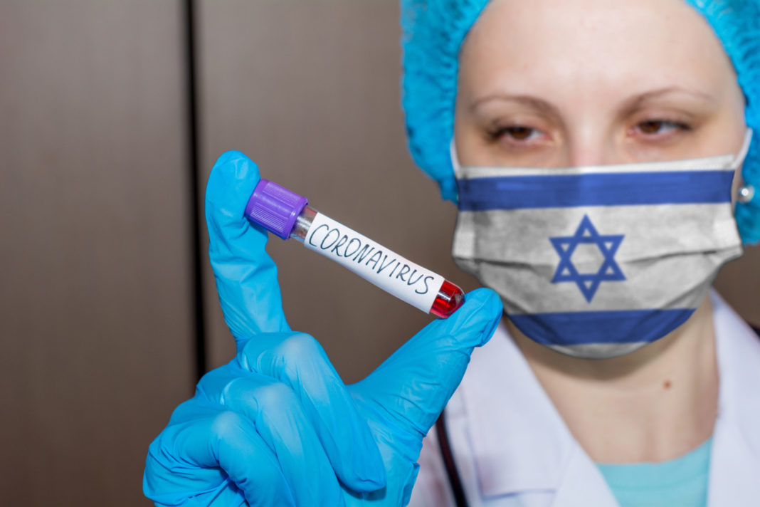 În pofida acestui număr de cazuri record, guvernul israelian a decis să nu întârzie începerea noului an şcolar pentru cei 2,4 milioane de elevi (Foto: Israel Newsstand)