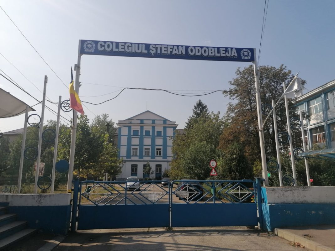 Liceul ”Ștefan Odobleja” nu își șpoate primi elevii la clasă