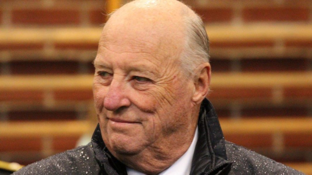 Regele Harald al Norvegiei, spitalizat din cauza unor probleme de respirație