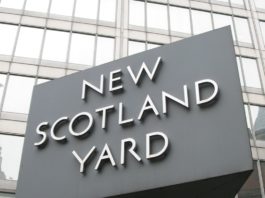 Scotland Yard caută hoții care au furat armele cu care s-a filmat James Bond