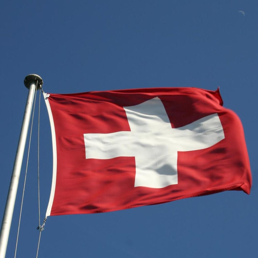 Elveţienii au respins propunerea care ar fi limitat libera circulaţie cu UE