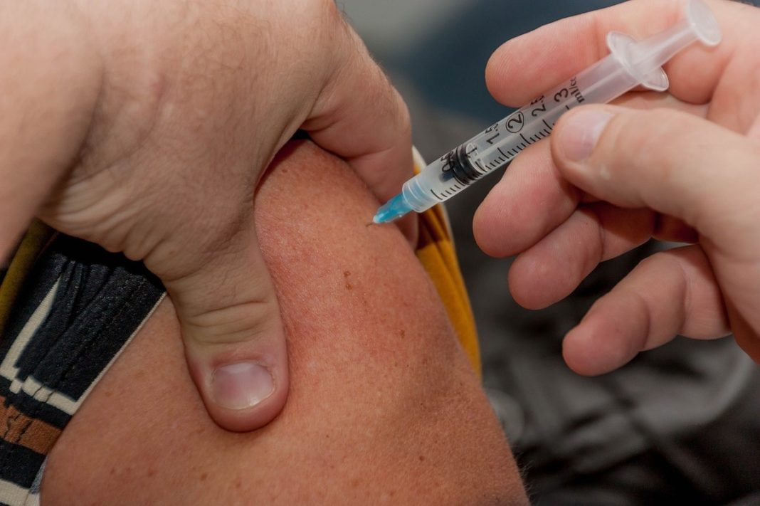 România, printre ţările din UE codaşe la vaccinarea vârstnicilor împotriva gripei