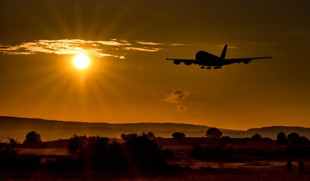 O companie aeriană a vândut toate bilete pentru un „zbor către nicăieri“ O companie aeriană a vândut toate bilete pentru un „zbor către nicăieri“