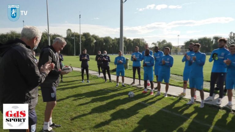 Liga 1 / Cristiano Bergodi, sărbătorit în cantonamentul din Lunca Jiului