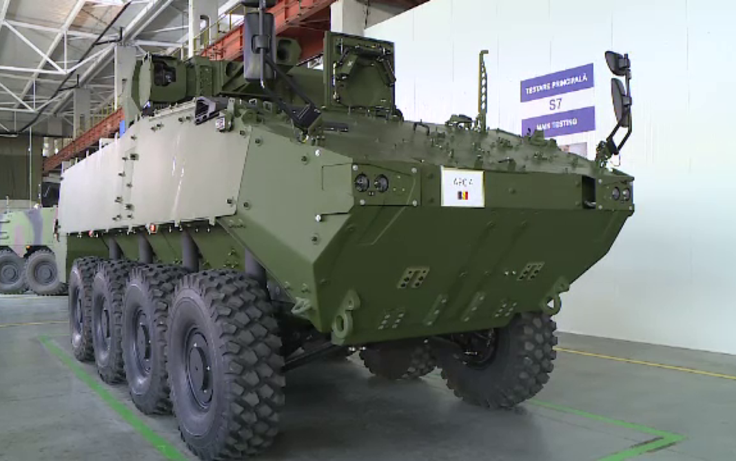 Primele blindate Piranha 5 ajung în dotarea Armatei Române