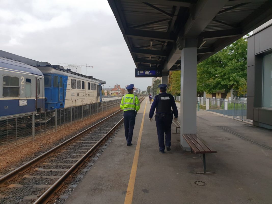 Polițiștii de la transporturi desfășoară o acțiune națională, în trenurile de călători, stațiile de cale ferată și aeroporturi