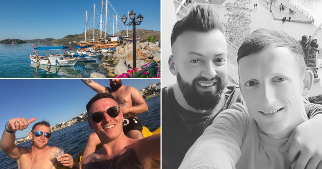 Richard Molloy (centru dreapta) a călătorit în Turcia cu prietenii lui Declan Carson și Aaron Callaghan (Foto: Instagram/Facebook)