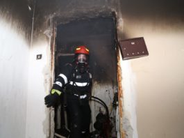 Explozie într-un bloc din Bucureşti