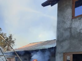 Incendiu produs la o anexă gospodărească din Dăbuleni, lichidat de pompieri