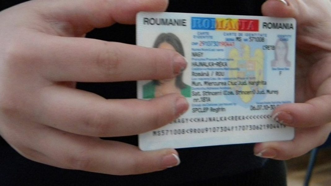 13 persoane, arestate în Spania pentru posesia unor documente de identitate românești false