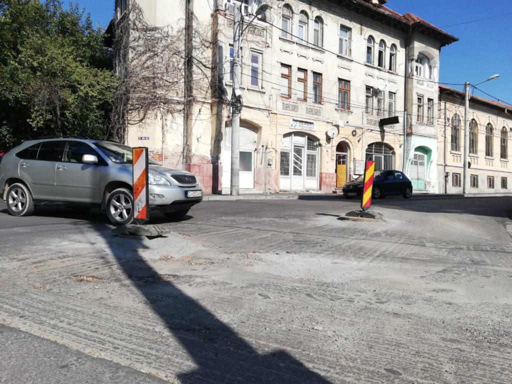 Dorele, mai reparăm şi noi ceva? (GALERIE FOTO)