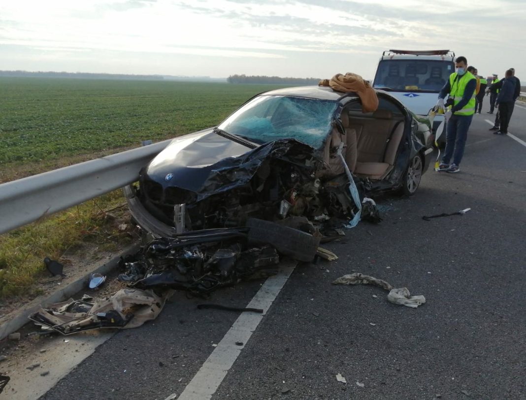 Un accident rutier a avut loc pe centura municipiului Caracal între două autoturisme și o autoutilitară