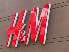 H&M va închide 250 de magazine din cauza pandemiei şi vrea să vândă mai mult online